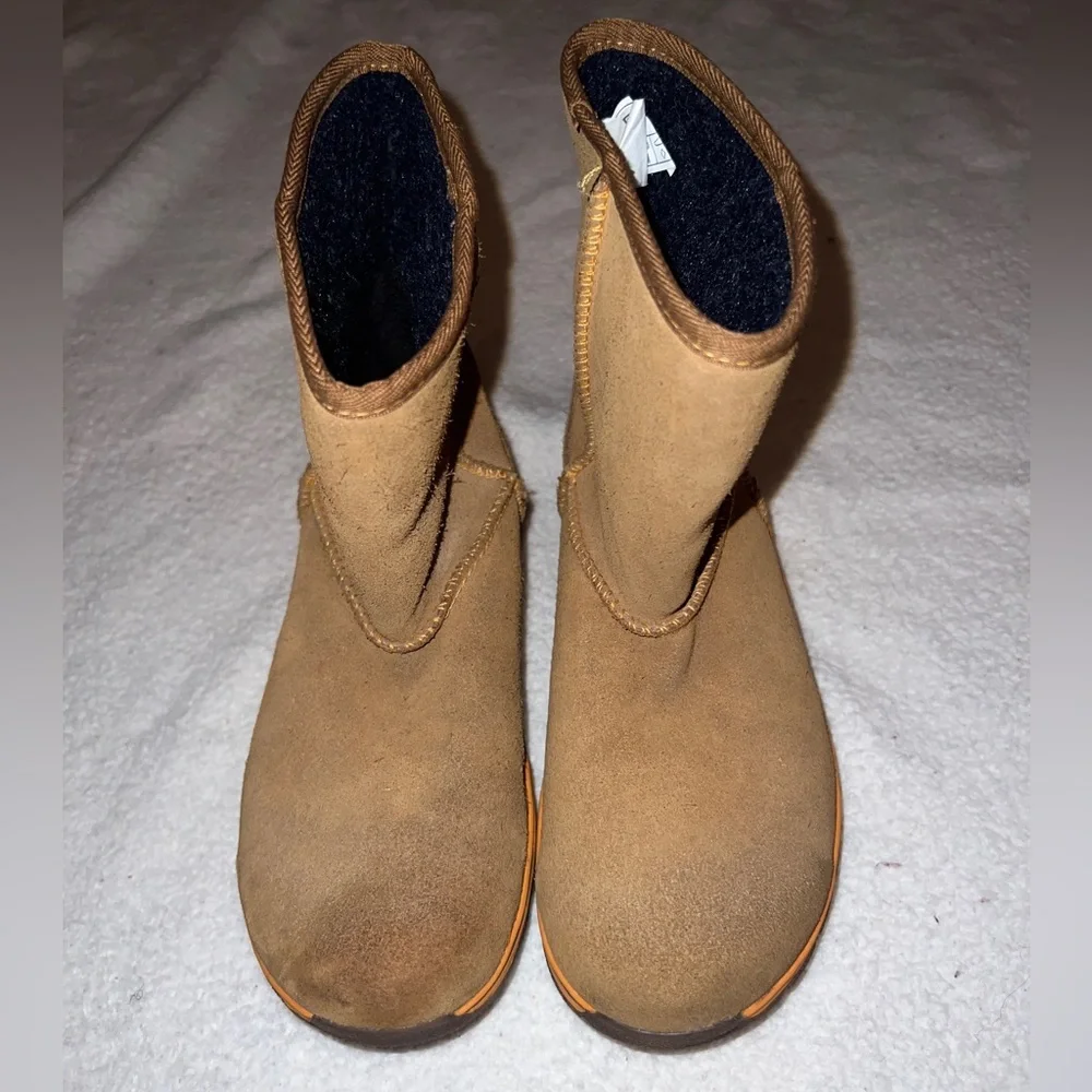 UGG Kids Lynden Winter Waterproof Boots | Size 4 | Chestnut | Tan | Orange |